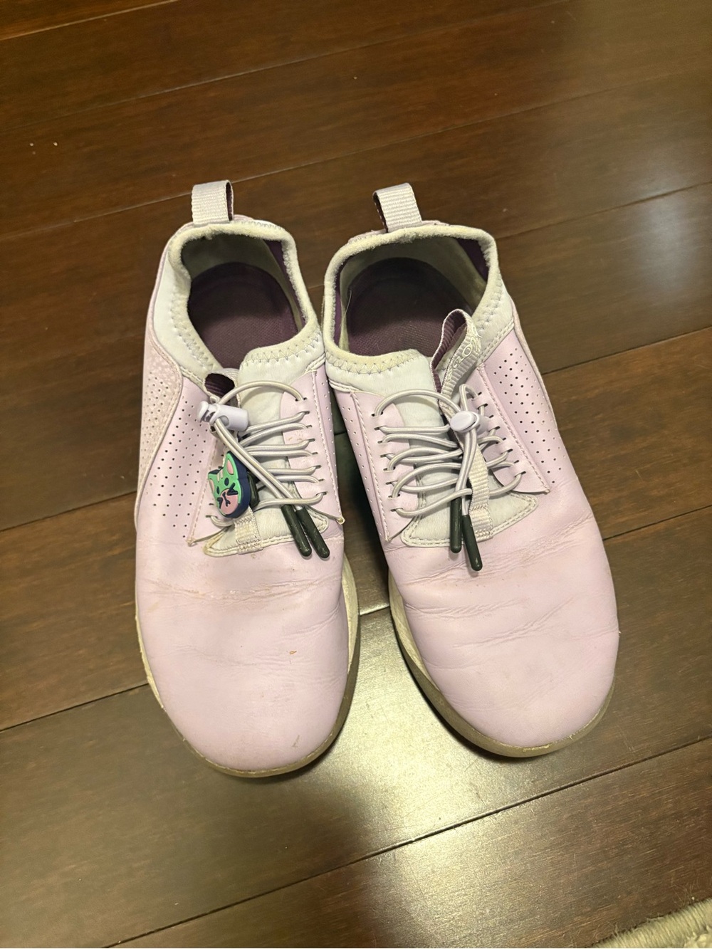 Clove Women's Lavender Slip-On Nursing Sneakers